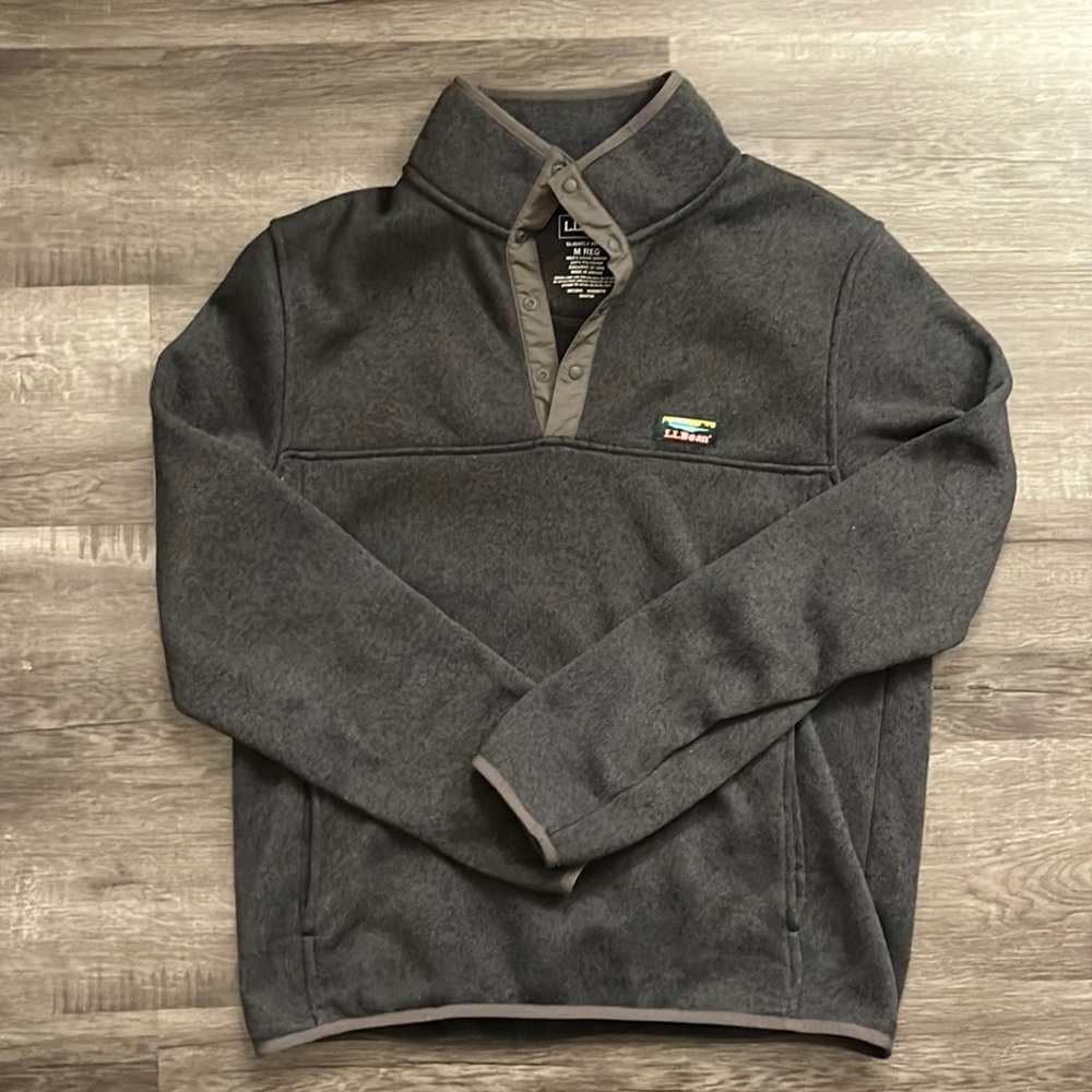 LL Bean Fleece - Size Medium